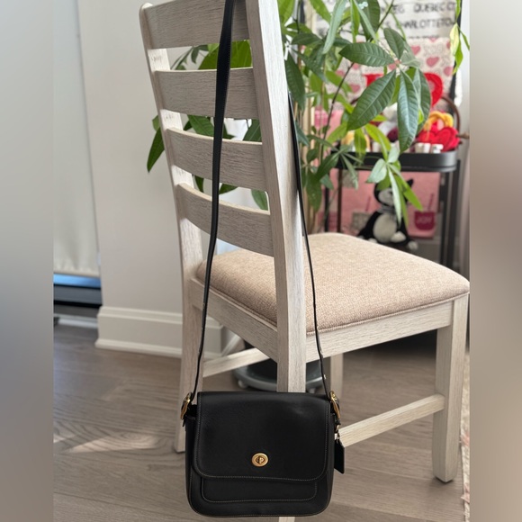 Coach Rambler Handbag in Glovetanned Leather (Black) - Picture 2 of 16